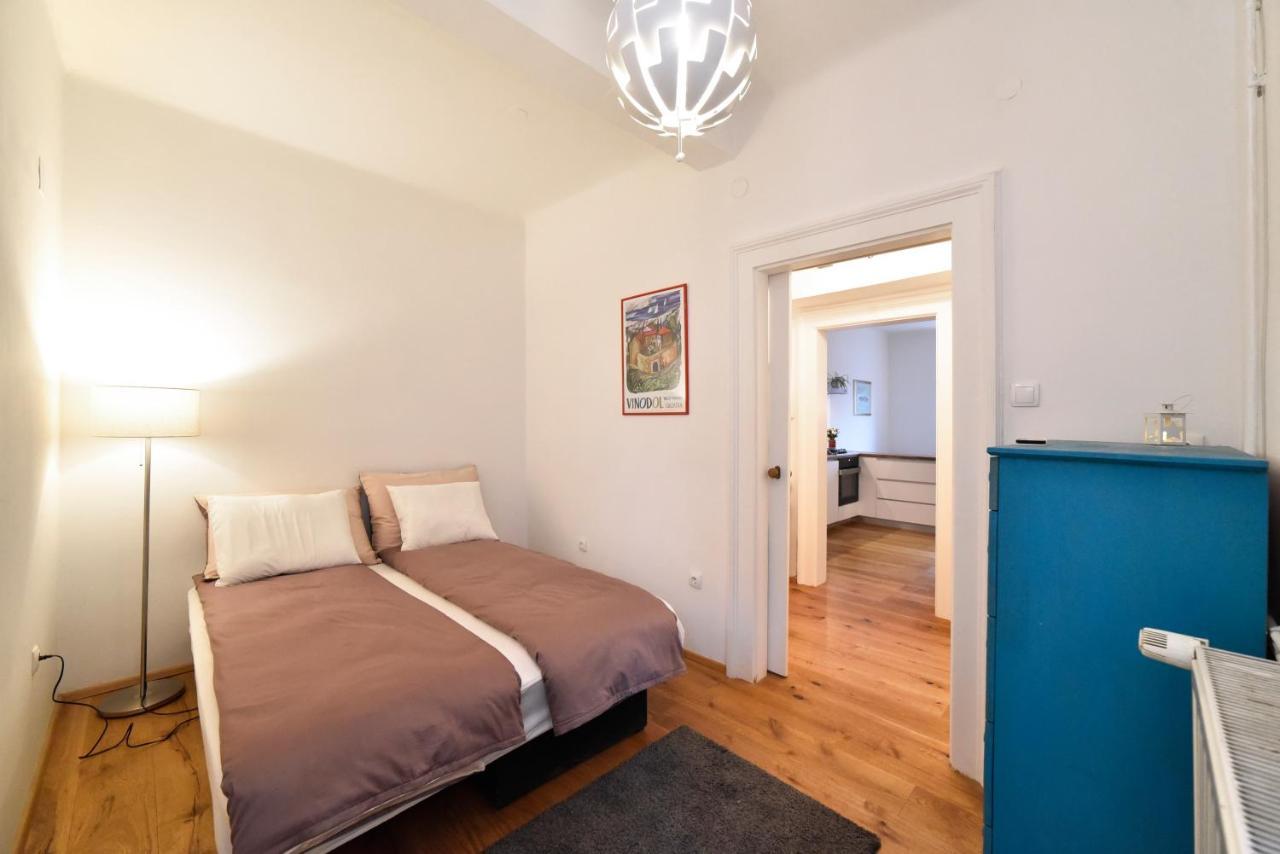 Cosy Lu Apartment Zagreb Buitenkant foto